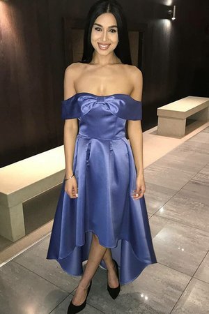 Robe fête de la rentrée fait main en satin epaule nue avec nœud à boucle naturel - Photo 1