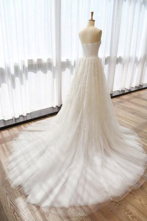 Robe de mariée manche nulle en satin avec fleurs col en forme de cœur a-ligne - Photo 5