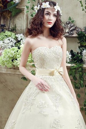 Abito da Sposa con Applique A-Line Naturale Schiena Nuda sensuale a Chiesa - Foto 3