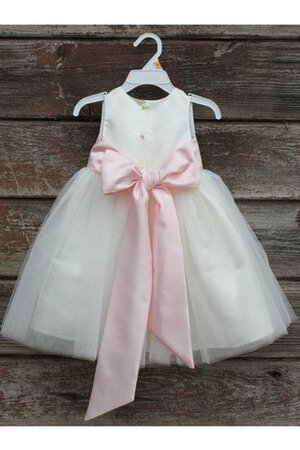 Abito da Cerimonia Bambini Naturale decorato con Increspature in Tulle con Fusciacca Tondo - Foto 2