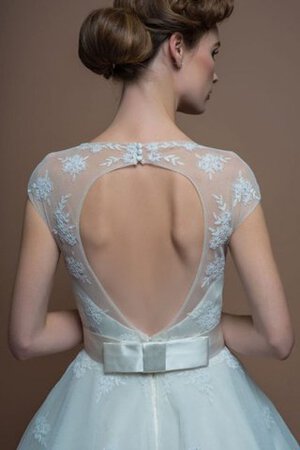 Abito da Sposa Tondo decorato con Applique con Manica Corte Cappellino con Fiocco - Foto 4