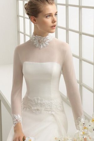 Robe de mariée classique formelle de traîne courte avec mousseline pendant - Photo 2