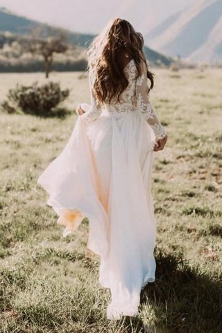 Robe de mariée décontracté avec décoration dentelle de traîne courte a plage avec chiffon - Photo 2