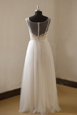 Robe de mariée avec perle avec décoration dentelle au bord de la mer jusqu'au sol avec ruban - Photo 2