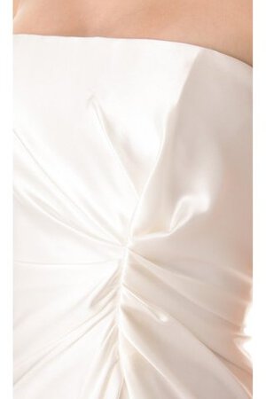 Sweep train Reißverschluss Ärmelloses einfaches langes Brautkleid mit Empire Tailler - Bild 4