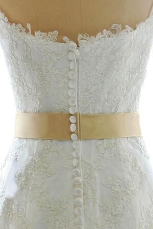 Robe de mariée avec manche longue en satin decoration en fleur longueur au ras du sol - Photo 3