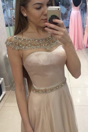 Robe de bal avec manche courte spécial avec cristal col en bateau ligne a - Photo 2