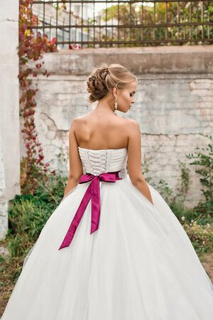 Abito da Sposa Naturale con Criss-cross con Fiocco Cuore Ball Gown Coda A Strascico Cappella - Foto 3