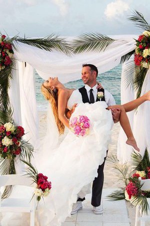 Elegante Vestido de Novia de Corte-A en Organza de Asimétrico Dobladillo - Foto 2