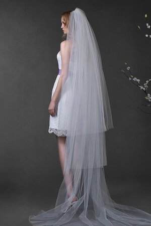 Robe de mariée naturel avec lacets de traîne moyenne de bustier avec sans manches - Photo 2