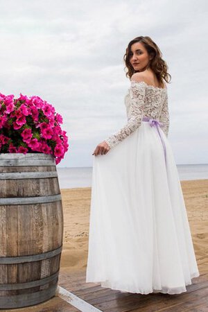 Robe de mariée boutonné a plage avec nœud à boucles ceinture en étoffe avec manche longue - Photo 4