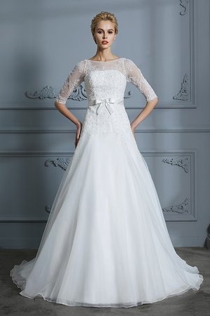 Robe de mariée en dentelle avec nœud boutonné brillant simple - Photo 4