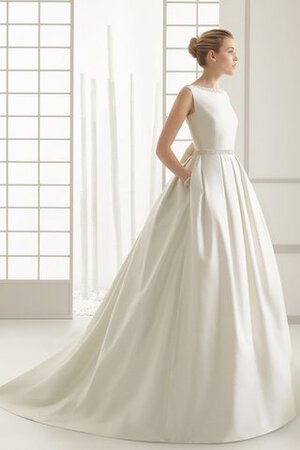 Robe de mariée distinguee romantique v col profonde de col bateau de traîne moyenne - Photo 1