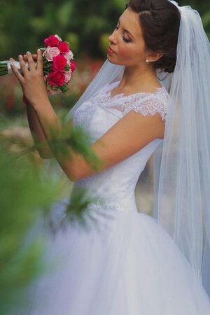 Robe de mariée modeste naturel avec manche courte cordon avec décoration dentelle - Photo 5