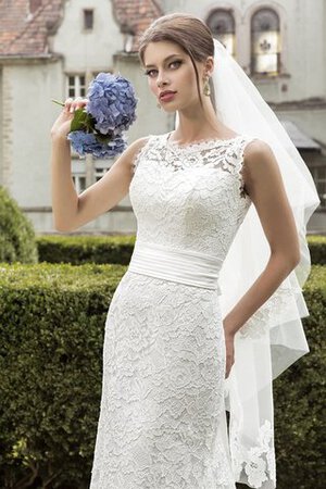 Robe de mariée luxueux de traîne courte avec sans manches avec ruban ceinture en étoffe - Photo 2