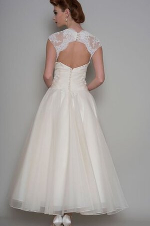 Robe de mariée intemporel col élisabéthain longueur mollet a-ligne en organza - Photo 2