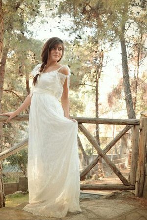 Robe de mariée avec manche courte epaule nue avec ruban ceinture en étoffe col u profond - Photo 1