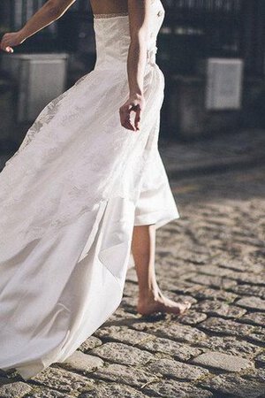 Abito da Sposa con Perline senza strap Fuori dalla spalla con Applique in Pizzo a Spiaggia - Foto 5