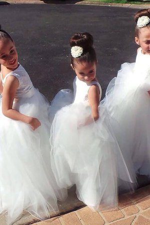 Robe de cortège enfant naturel col ras du cou longueur au ras du sol avec fleurs - Photo 1