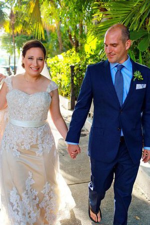 Vestido de Novia en Encaje de Cremallera de Escote Corazón de Queen Anne de Manga tapada - Foto 2