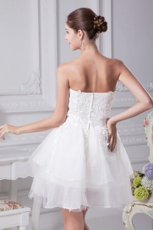 Abito dal Dolce Sedici Senza Maniche A-Line mini con Applique in Tulle - Foto 7