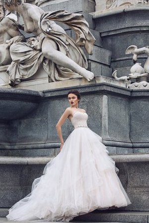 Robe de mariée appliques ruchés plongeants en tulle a-ligne avec lacets - Photo 3