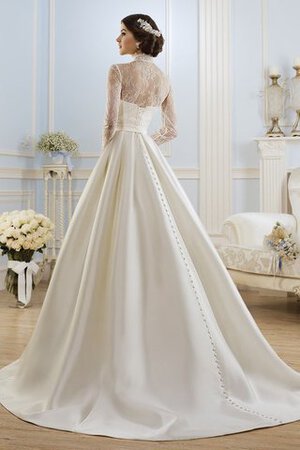 A-Line Spitze Duchesse-Linie plissiertes romantisches Brautkleid mit Schmetterlingsknoten - Bild 2