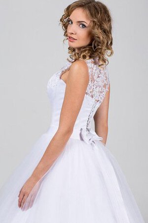 Robe de mariée naturel avec sans manches de col haut avec décoration dentelle avec lacets - Photo 3