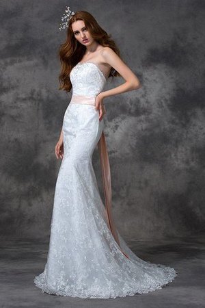 Natürliche Taile Extravagantes Anständiges Brautkleid ohne Träger mit Schleife - Bild 4