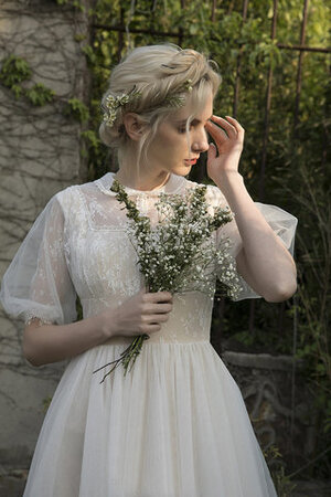 Robe de mariée en tulle elevé morden longue distinguee - Photo 3