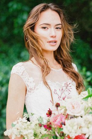 Robe de mariée naturel avec perle col en bateau avec zip maillot - Photo 4